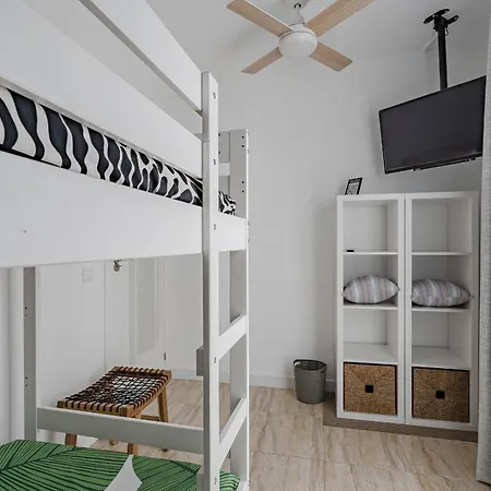 Tulum Airostel Gæstehus San Isidro (Tenerife)